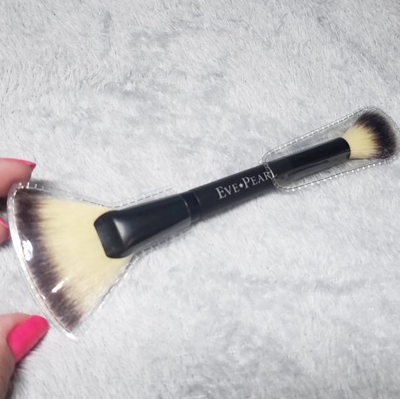 ❤HOST PICK❤EVE PEARL 204 Dual Fan Highlight Brush (NEW) - Picture 2 of 7